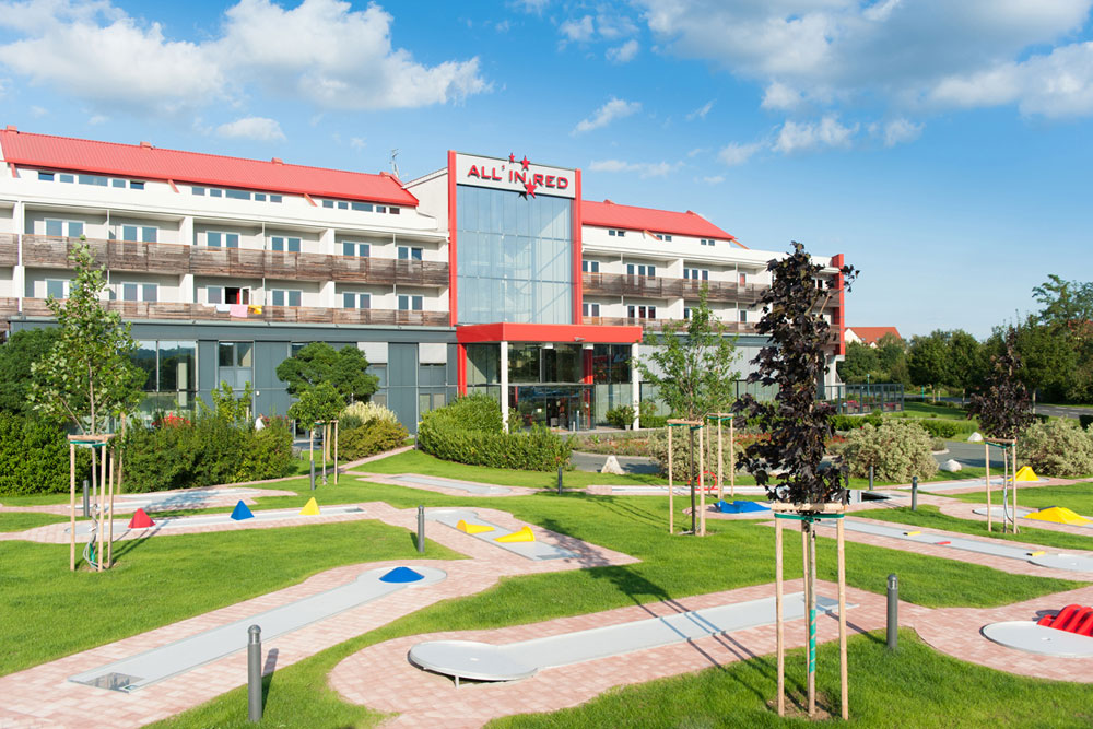 Hotel ALL IN RED – RED Family Hotel