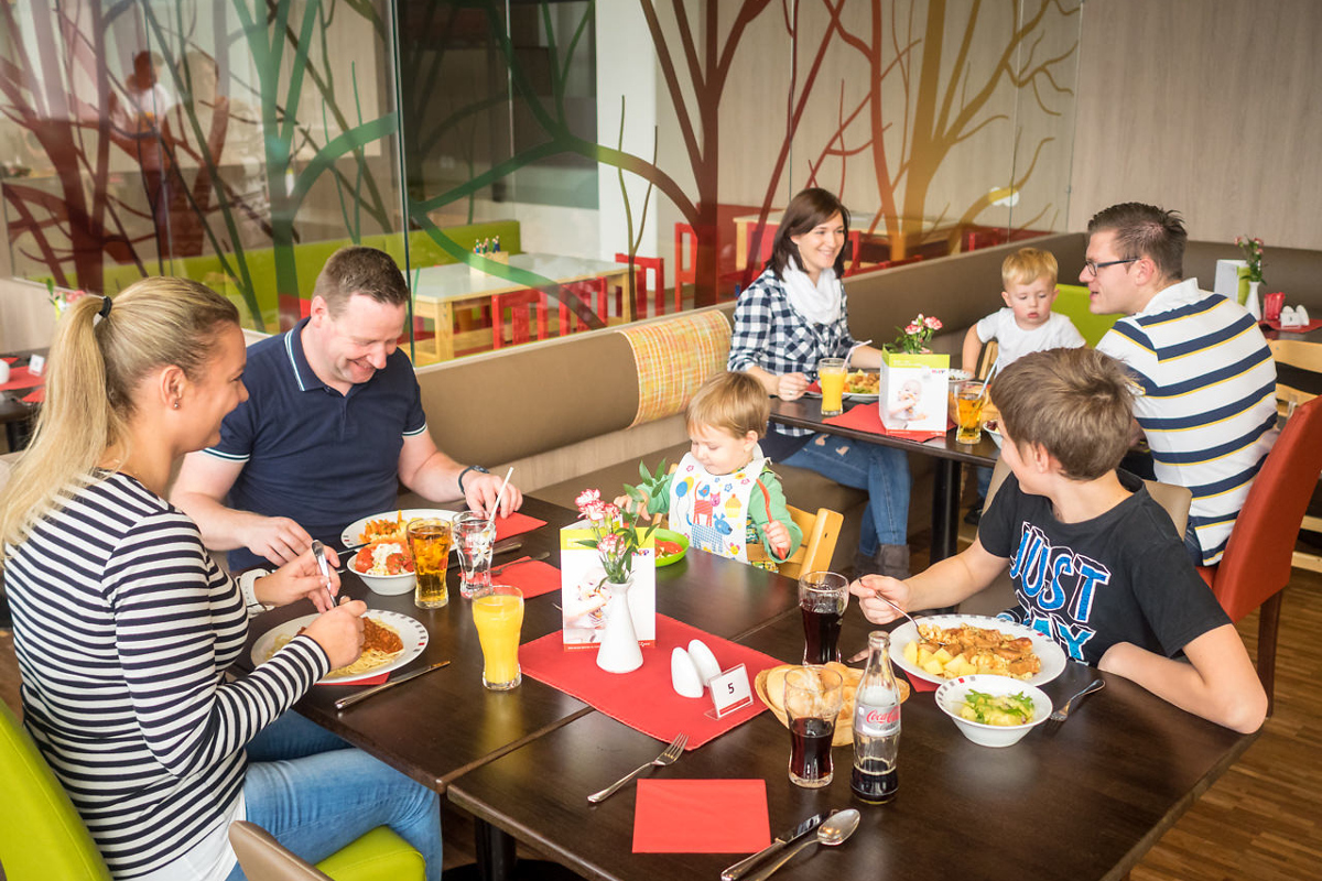 Hotel ALL IN RED – RED Family Hotel