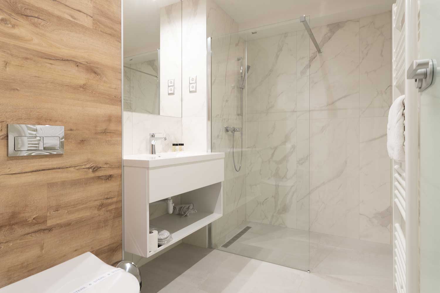 Onyx Luxury