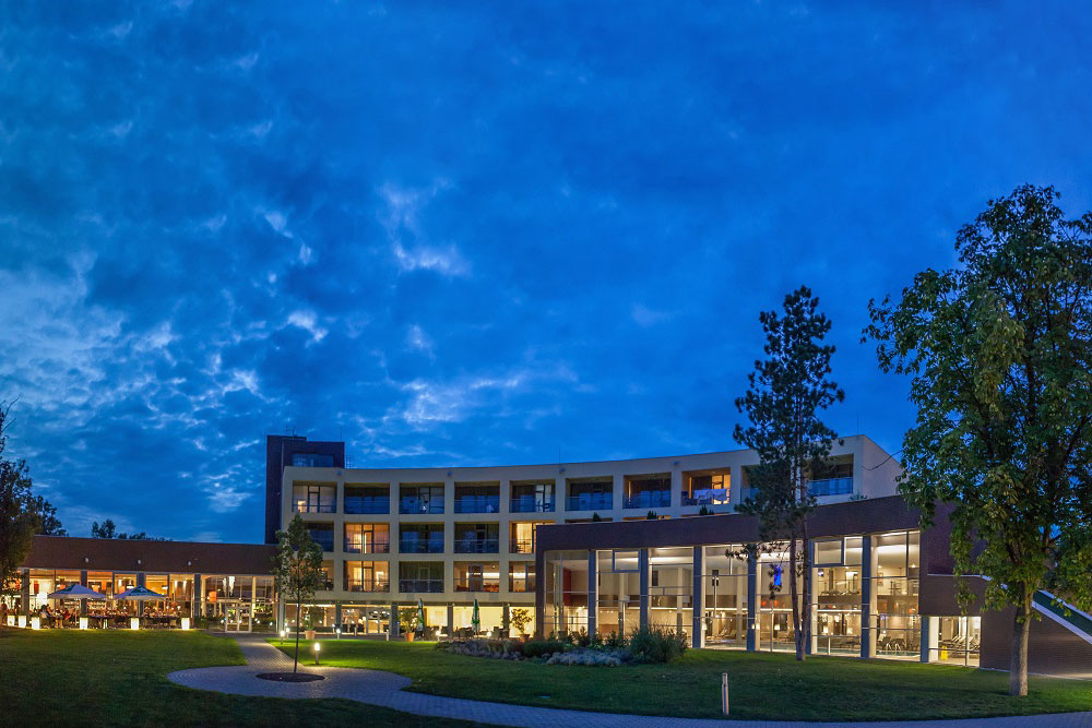 Hotel Azúr Premium