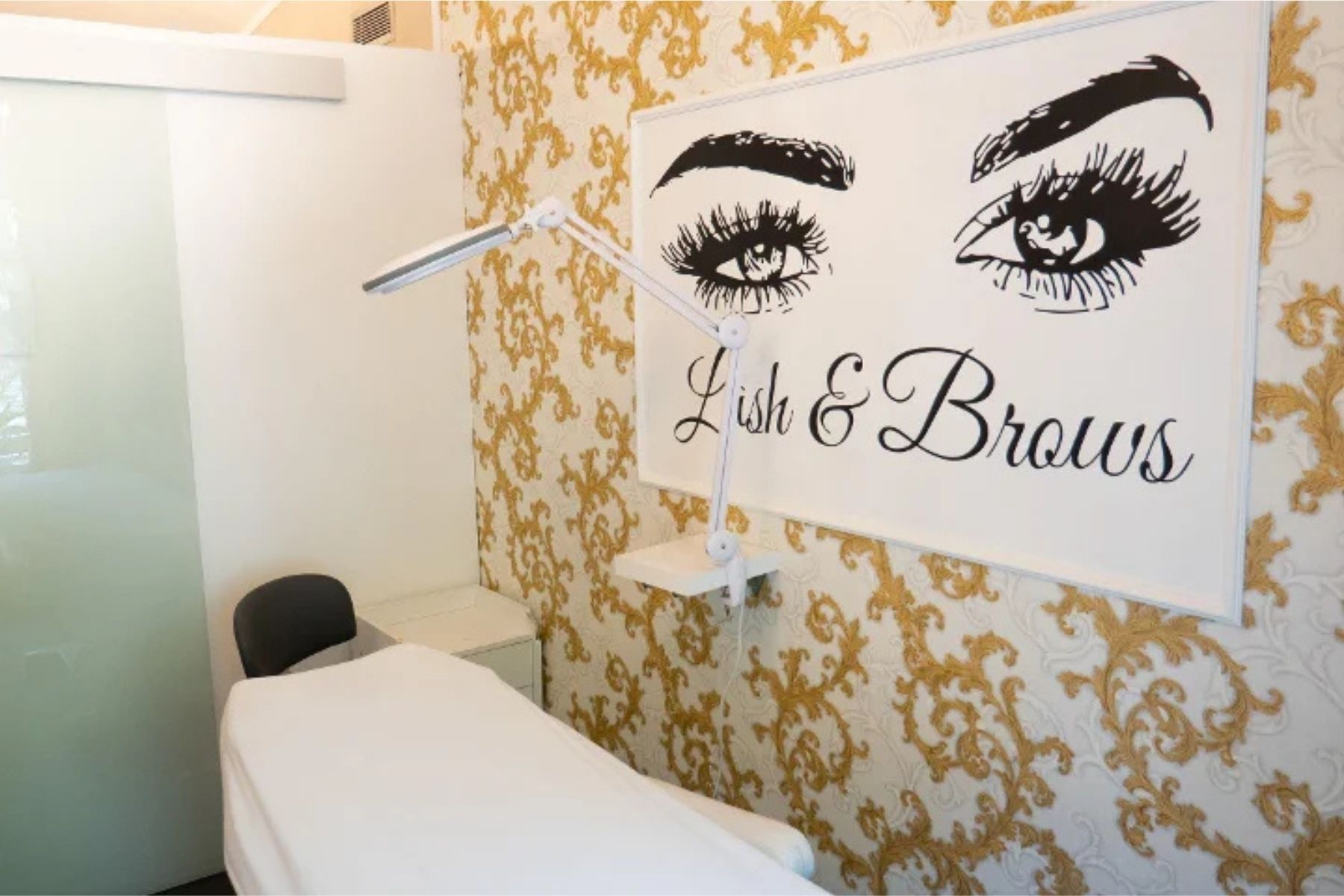 ARTISTE Make-up & Beauty Studio