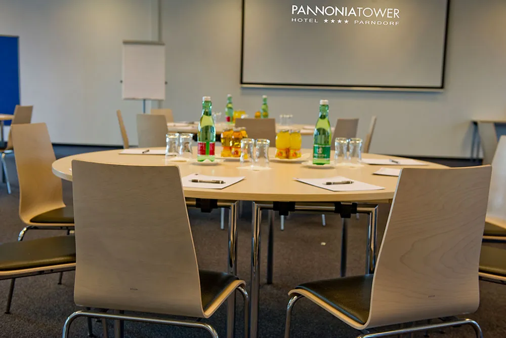 Pannonia Tower Hotel **** Parndorf