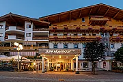 JUFA Alpenhotel Saalbach ****