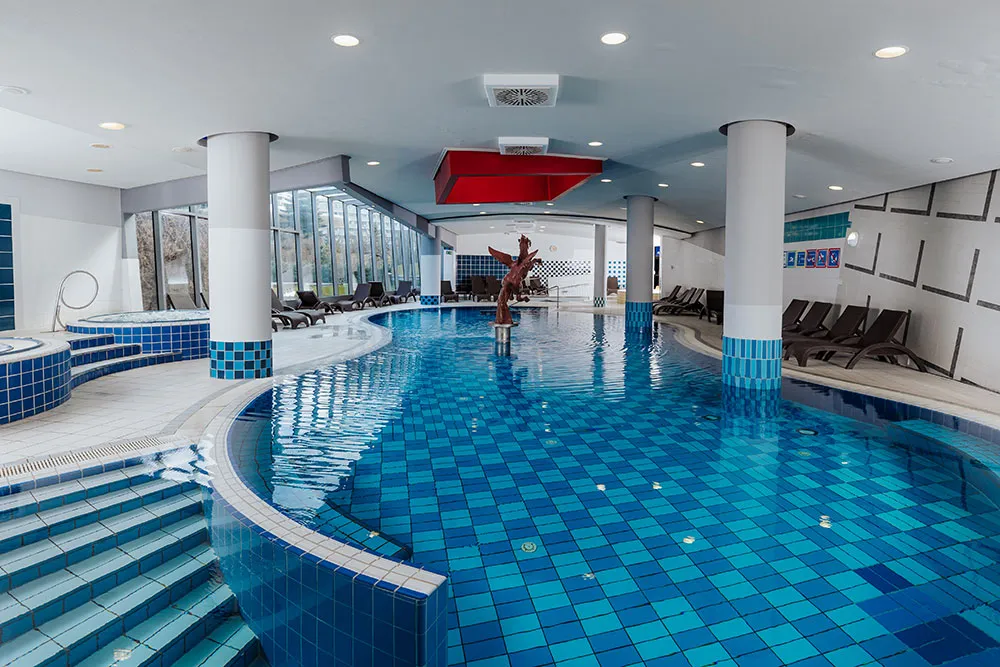 Wellnessbereich im Grand Hotel Roga&scaron;ka 