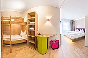Thermenhotel ALL IN RED****