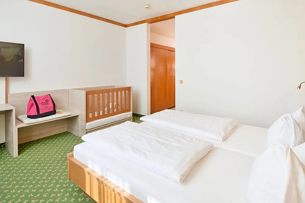 Thermenhotel Kurz ****