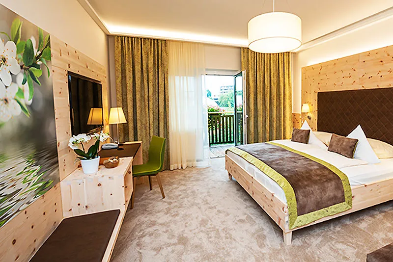 Thermenhotel PuchasPlus Stegersbach ****