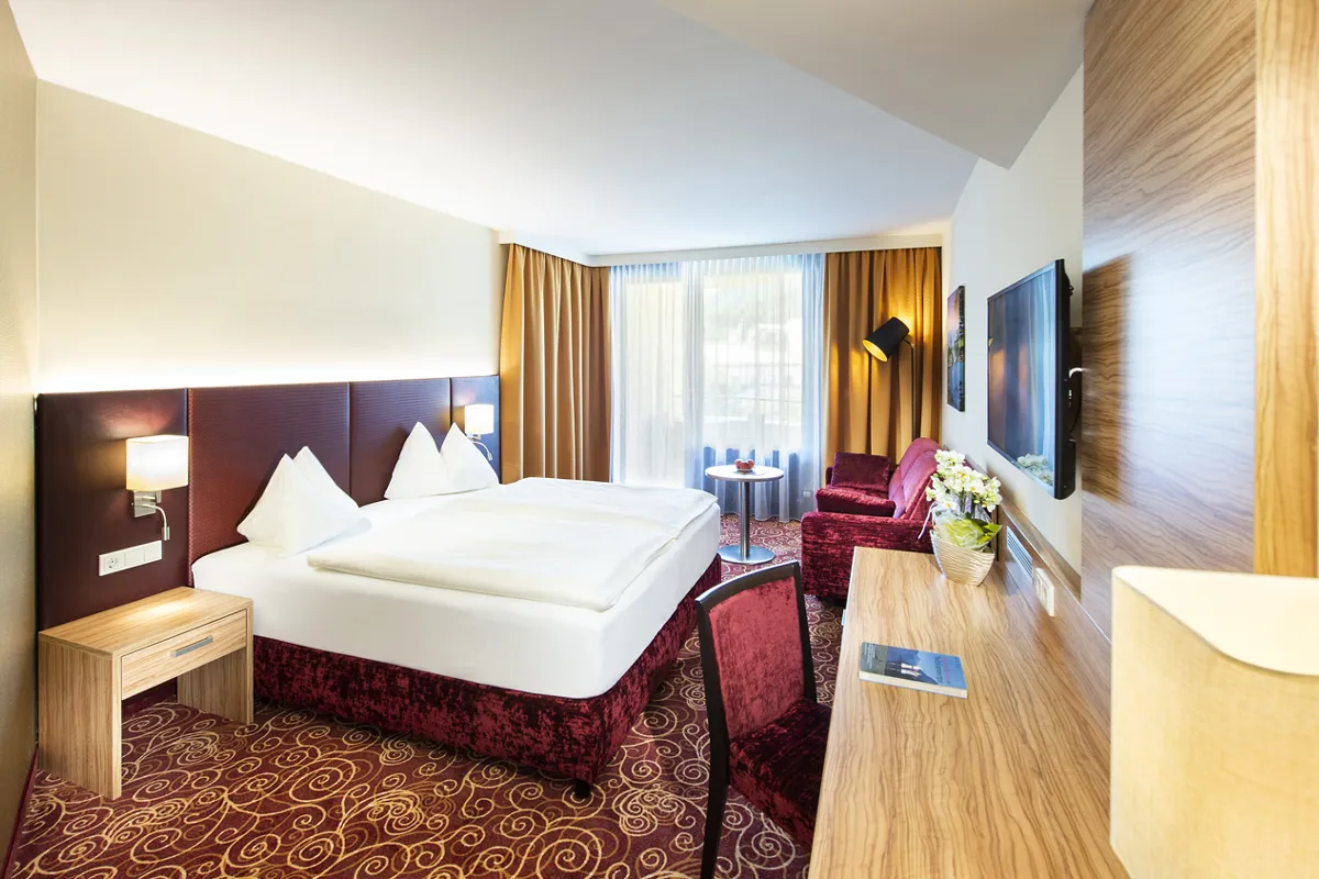 &copy;EurothermenResorts