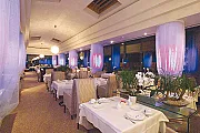 &copy;EurothermenResorts