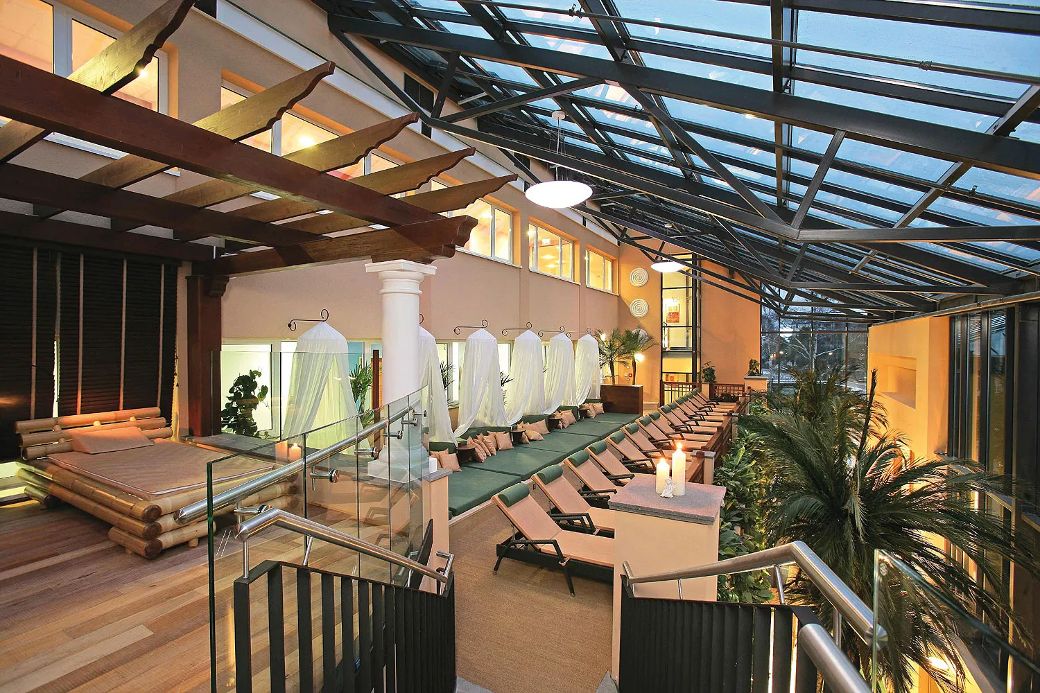 &copy;EurothermenResorts