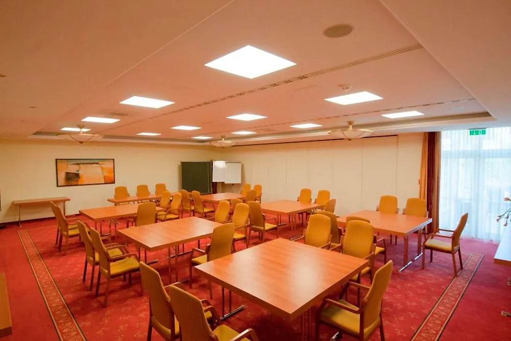 Parkhotel Stroissm&uuml;ller ****