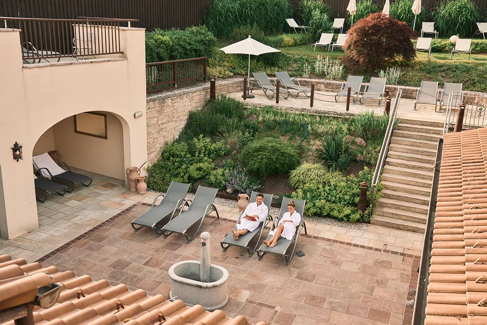 &copy;EurothermenResorts