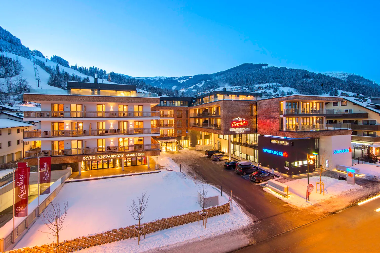 Alpenparks Hotel & Apartment Central Zell am See