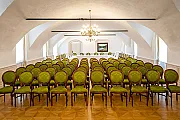 &copy; Schloss Thalheim