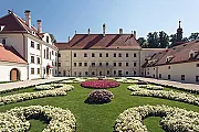 &copy; Schloss Thalheim