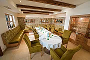 Gartenhotel & Weingut Pfeffel ****